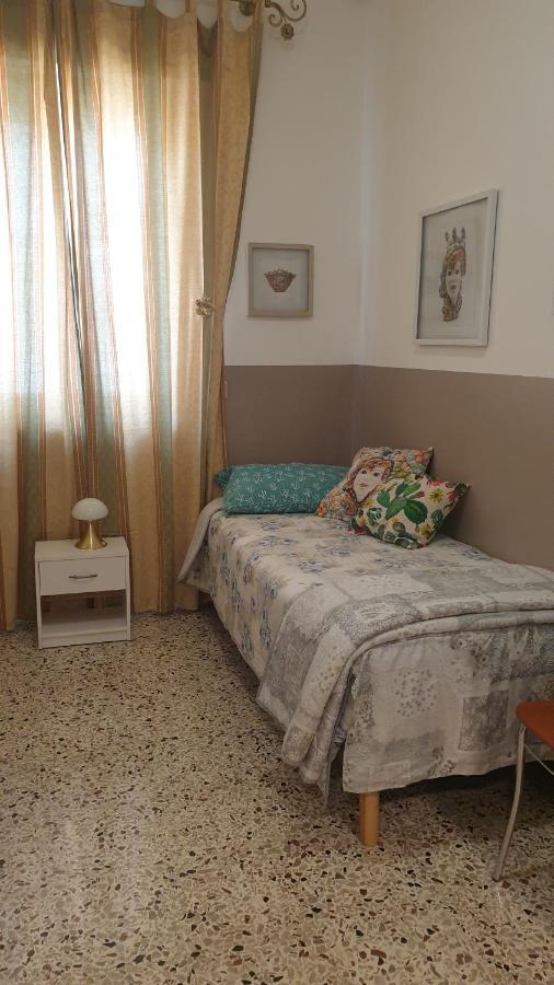 I Mori In Campidoglio Affitta Camere Sant'Agata di Militello Eksteriør billede