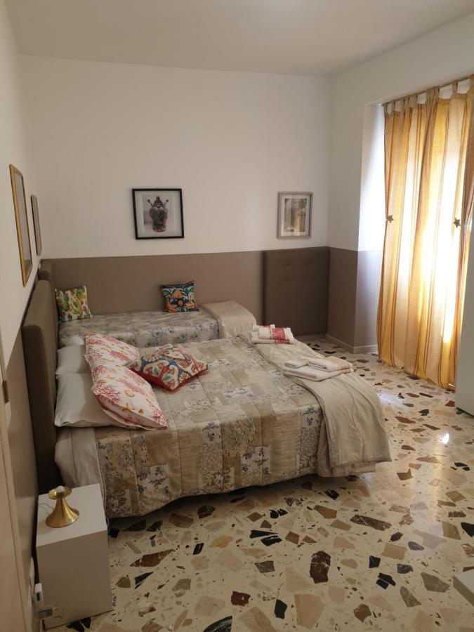 I Mori In Campidoglio Affitta Camere Sant'Agata di Militello Eksteriør billede