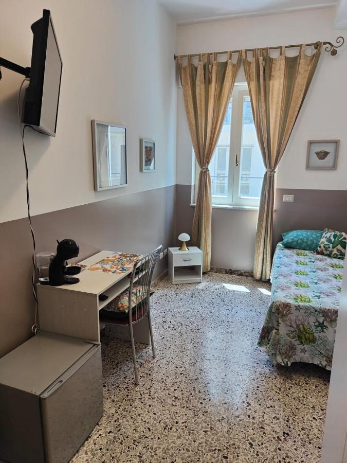 I Mori In Campidoglio Affitta Camere Sant'Agata di Militello Eksteriør billede
