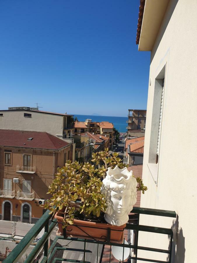 I Mori In Campidoglio Affitta Camere Sant'Agata di Militello Eksteriør billede