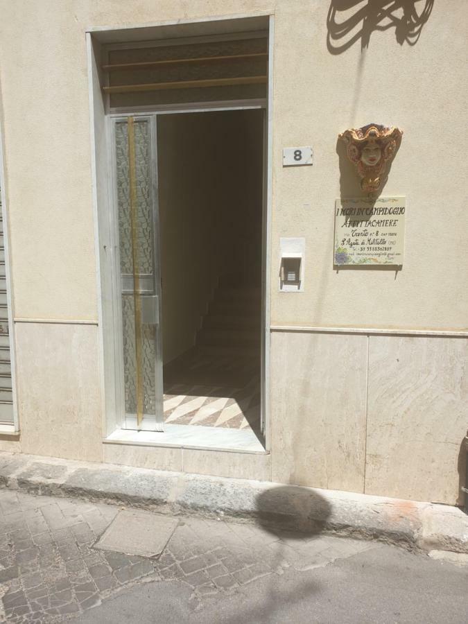 I Mori In Campidoglio Affitta Camere Sant'Agata di Militello Eksteriør billede